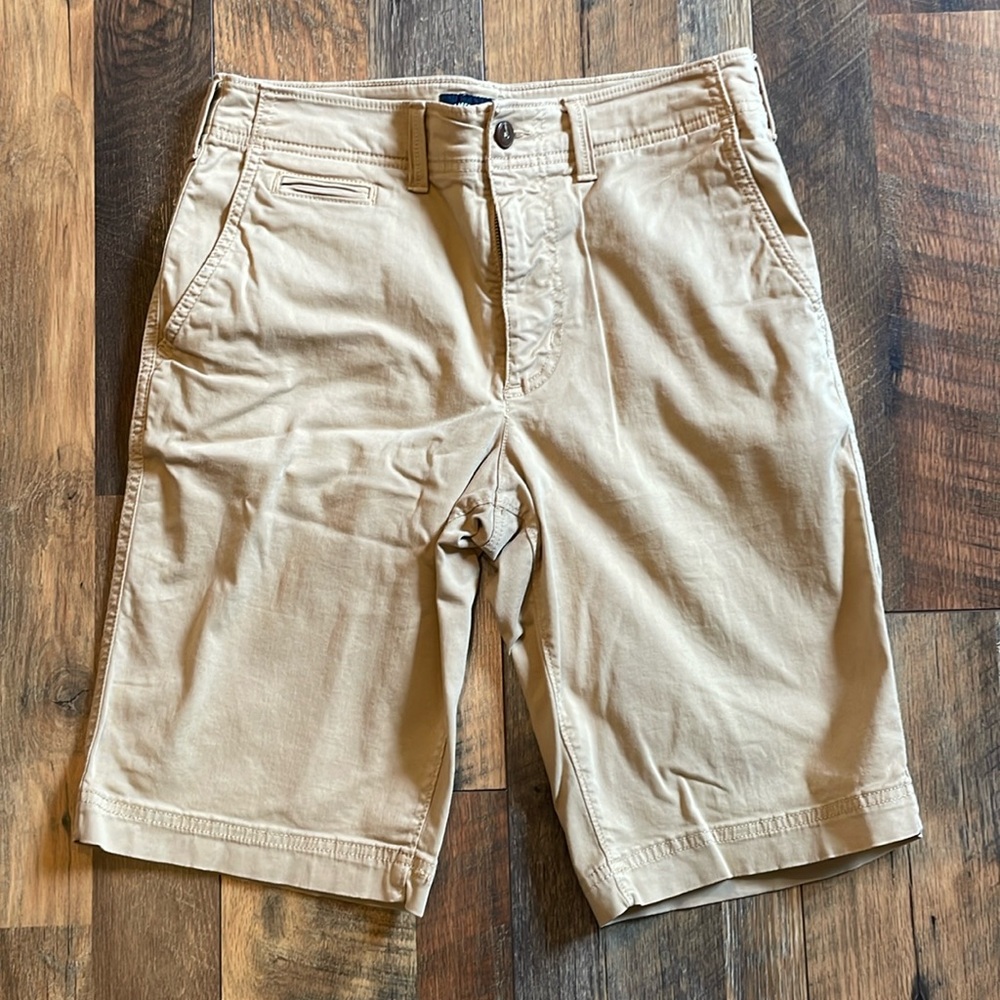 American Eagle Longer Length Extreme Flex Khaki Shorts - Men’s 30